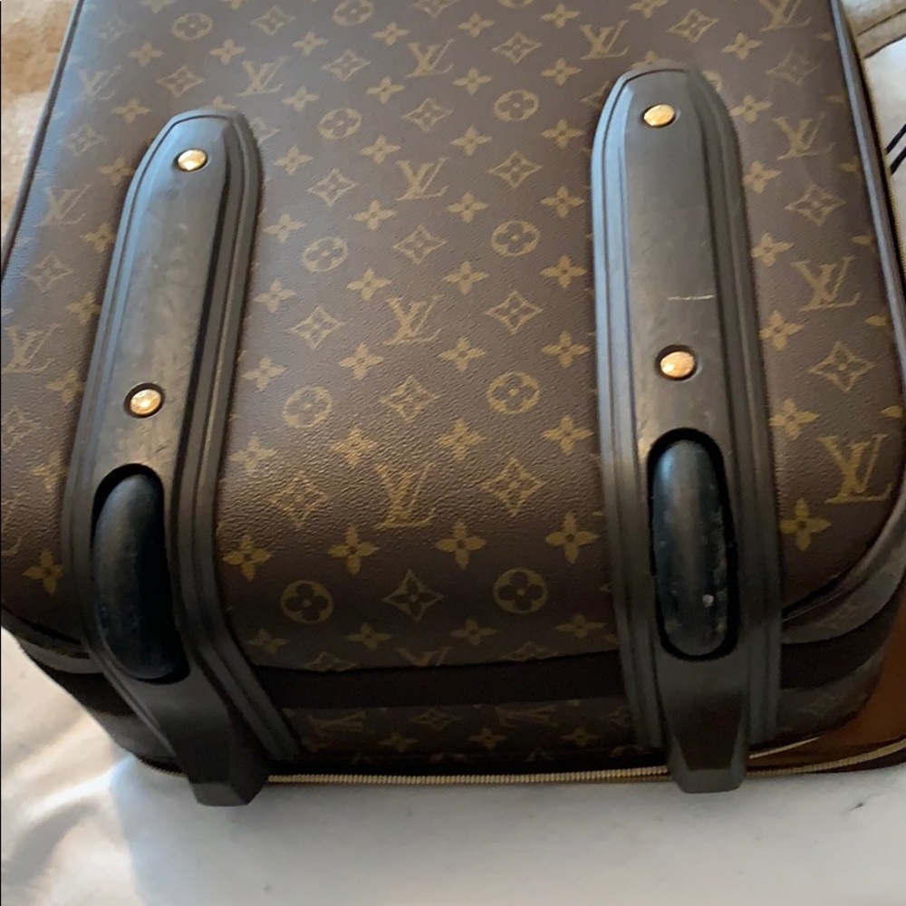 Louis Vuitton Pegase 55 - Picture 3 of 5